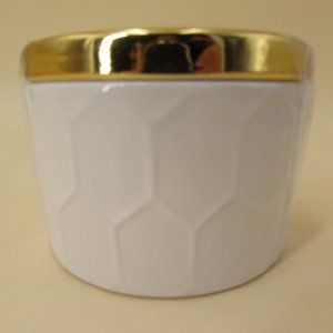 🍍🍍🍍 3 / $15 White / Gold Ceramic Lidded Trinket Box